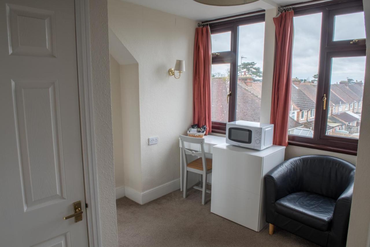 Toothbrush Rooms At Lattice Lodge - Guest Kitchen & Ev Recharging Ipswich Extérieur photo